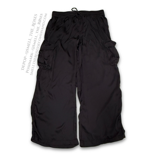 Aerie Satin Cargo Pants, Black