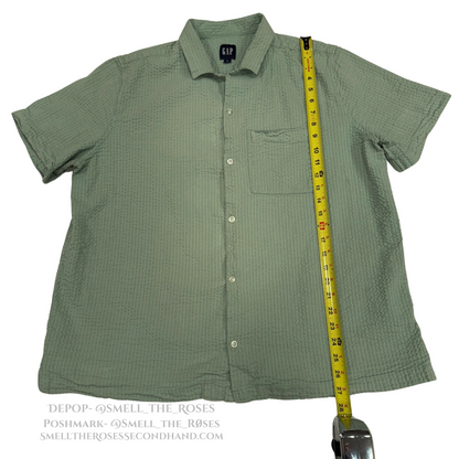 GAP Men's Light Green Seersucker Button-Up Shirt