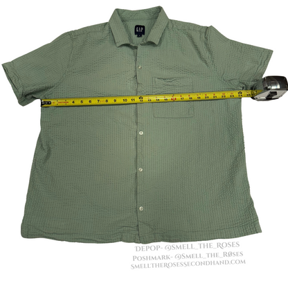 GAP Men's Light Green Seersucker Button-Up Shirt